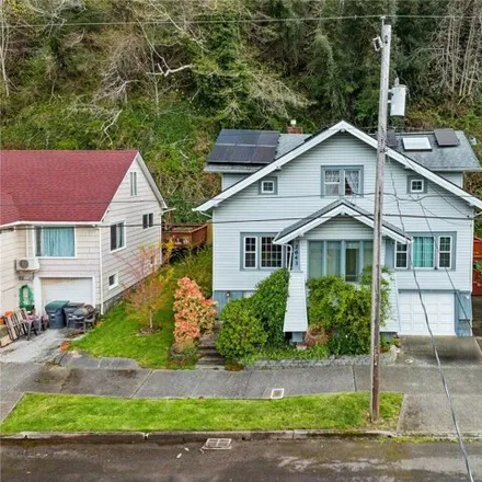 Buy this 4 bed house on 2695 Queets Avenue in East Hoquiam, Hoquiam