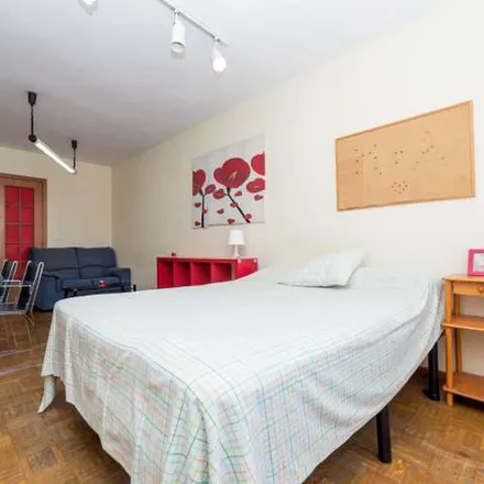 Image 4 - Carrer d'Almassora, 46010 Valencia, Spain - Apartment for rent