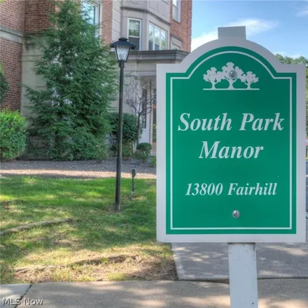 Image 4 - Ambassador, 13700 Fairhill Road, Shaker Heights, OH 44120, USA - Condo for sale