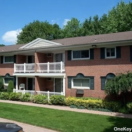 Rent this 2 bed apartment on 675 Conklin Street in East Farmingdale, NY 11735