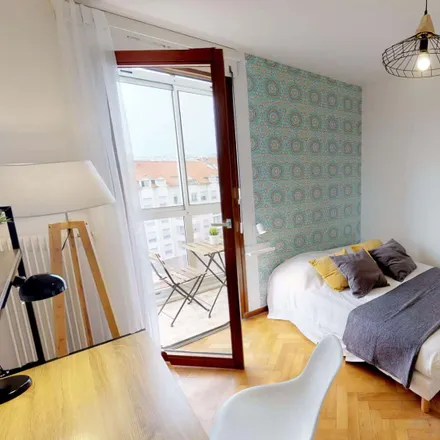 Rent this 5 bed room on 332 Rue Garibaldi in 69007 Lyon, France