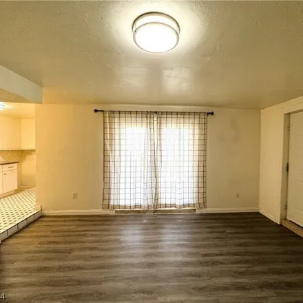 Image 7 - 1861 North Shadow Mountain Place, Las Vegas, NV 89108, USA - House for rent