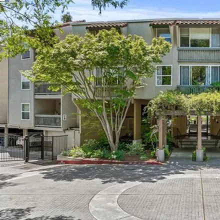 Buy this 1 bed condo on 1075;1085;1087 Murrieta Boulevard in Livermore, CA 94550