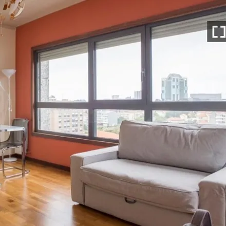 Rent this studio apartment on Sushimia in Rua de Júlio Dinis, 4050-326 Porto