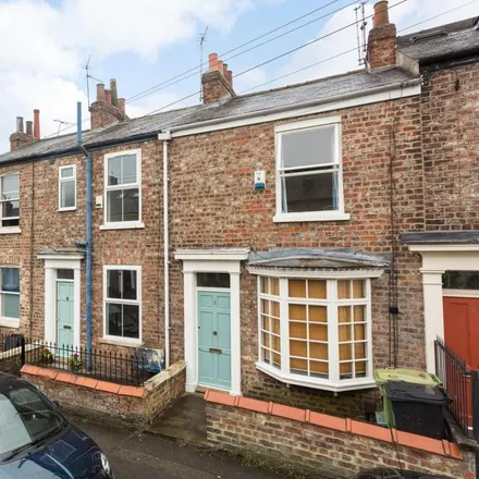 Rent this 2 bed house on Park Crescent in York, YO31 7NU