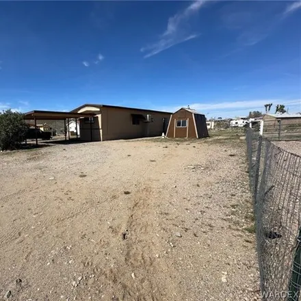 Buy this studio apartment on 6877 Cinch Drive in Dolan Springs, Mohave County