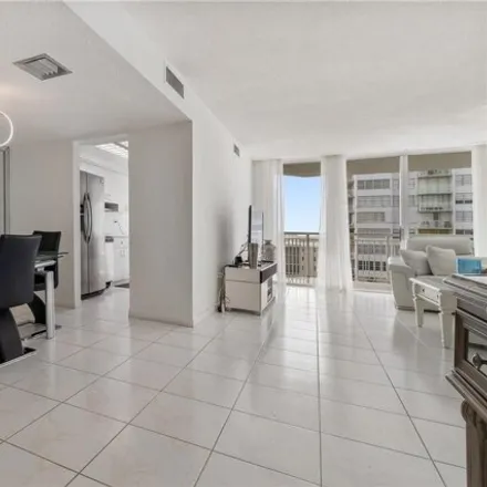 Image 6 - Plaza Del Prado Condominium Association Inc, 18071 Biscayne Boulevard, Aventura, FL 33160, USA - Condo for rent