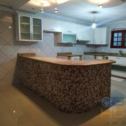 Buy this 5 bed house on Rua Presidente Francisco Silvano Alves Brandão in Parque São Vicente, Mauá - SP