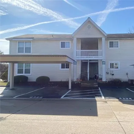 Buy this 2 bed condo on 4316 Inlet Isle Drive in Old Jamestown, Saint Louis County