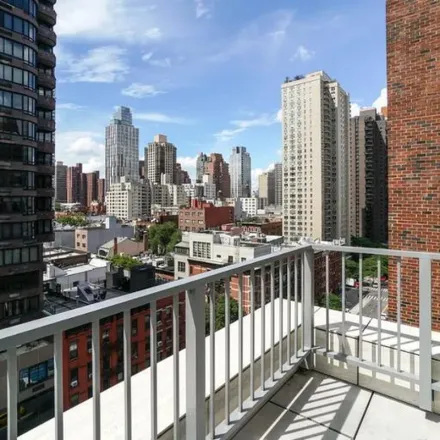 Image 4 - 511 East 86th Street, New York, NY 10128, USA - Townhouse for rent