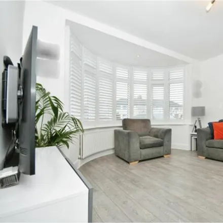 Image 2 - 154 Green Lane, Belmont, London, BR7 6AY, United Kingdom - Duplex for sale