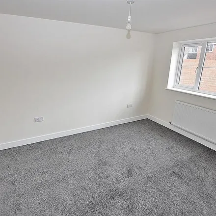Image 4 - Clifton Street, Coseley, WV14 9EY, United Kingdom - Apartment for rent