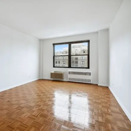 Image 8 - 1199 Park Ave Apt 16C, New York, 10128 - Apartment for sale