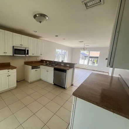Image 5 - 17584 Laurel Valley Rd, Fort Myers, Florida, 33967 - House for sale