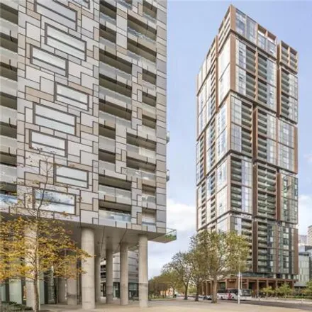 Image 3 - Maine Tower, 9 Harbour Way, Canary Wharf, London, E14 9ZP, United Kingdom - Apartment for sale