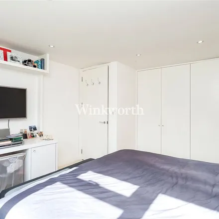 Image 9 - Prestige Way, London, NW4 2AX, United Kingdom - Apartment for rent