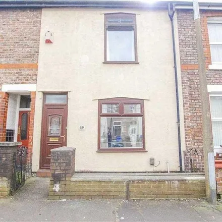Rent this 2 bed townhouse on Stapleton Street in Pendlebury, M6 7WR