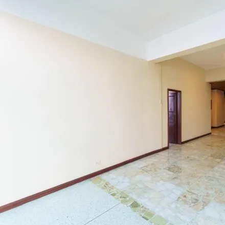 Rent this 3 bed apartment on Simón Bolívar Palacios in 090313, Guayaquil