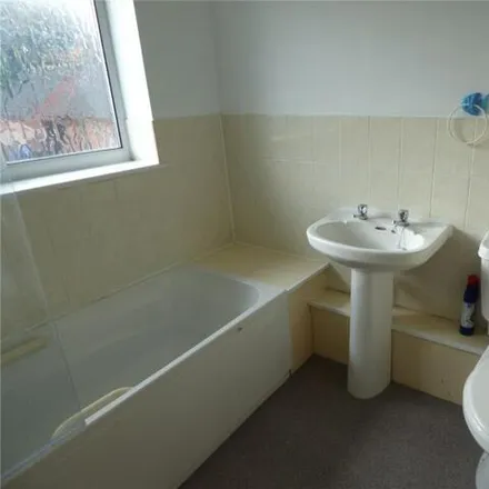 Image 5 - Acorn View, Cannock Road, Chasetown, WS7 0BJ, United Kingdom - Room for rent