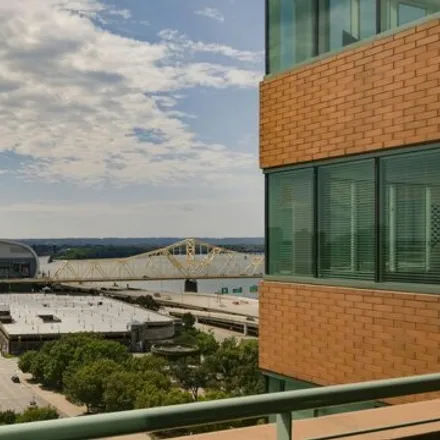 Image 3 - Waterfront Park Place, 222 East Witherspoon Street, Louisville, KY 40202, USA - Condo for sale