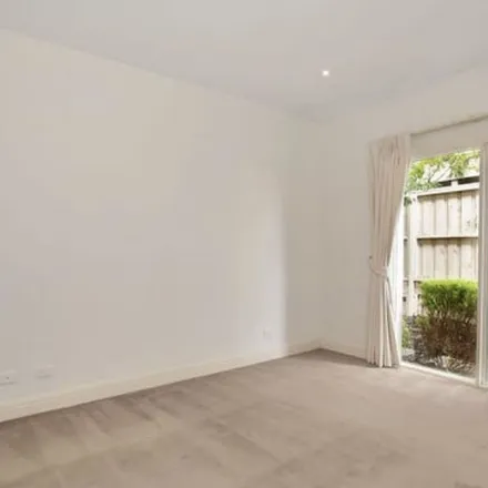 Image 2 - Younger Avenue, Caulfield South VIC 3162, Australia - Apartment for rent