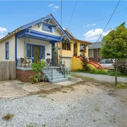 Image 2 - 1321 Gallier St, New Orleans, Louisiana, 70117 - House for sale