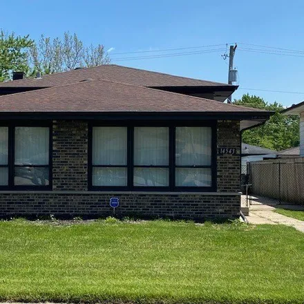 Buy this 3 bed house on 1307 East 146th Street in Dolton, IL 60419