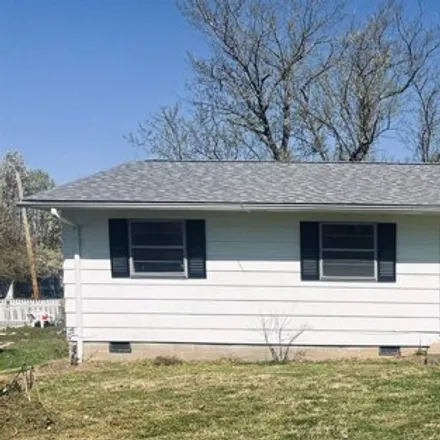 Buy this 3 bed house on 1129 East Clark Street in West Frankfort, Franklin County