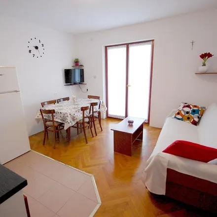 Image 3 - Njivice, Primorje-Gorski Kotar County, Croatia - Apartment for rent