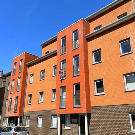 Rent this 1 bed apartment on Rue Chapelle Beaussart 242 in 6001 Marcinelle, Belgium