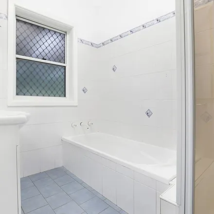Image 3 - Nioka Avenue, Keiraville NSW 2500, Australia - Apartment for rent