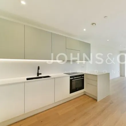 Rent this 1 bed room on unnamed road in Strand-on-the-Green, London
