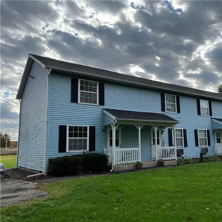 Rent this 2 bed apartment on 184 River Road in Wallkill, Shawangunk