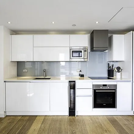 Image 3 - Railton House, 49b Arbour Square, Ratcliffe, London, E1 0PS, United Kingdom - Apartment for rent