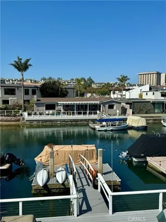 Rent this studio apartment on 4006 in 4006 1/2 Channel Place, Newport Beach