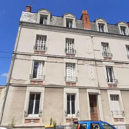 Image 3 - Quai D-E, Passage Platrière, 37000 Tours, France - Apartment for rent