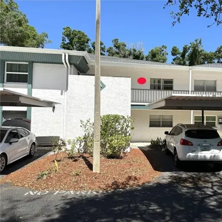 Buy this 2 bed condo on 7581 92nd Street in Seminole, FL 33777