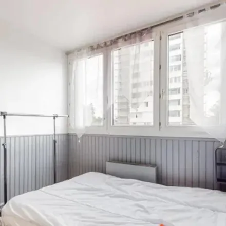 Rent this 4 bed room on 431 Cours Émile Zola in 69100 Villeurbanne, France
