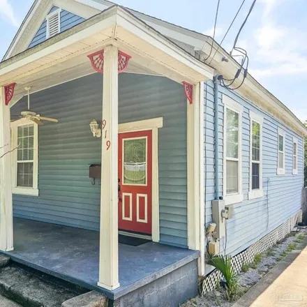 Rent this 2 bed house on 965 East la Rua Street in Pensacola, FL 32501