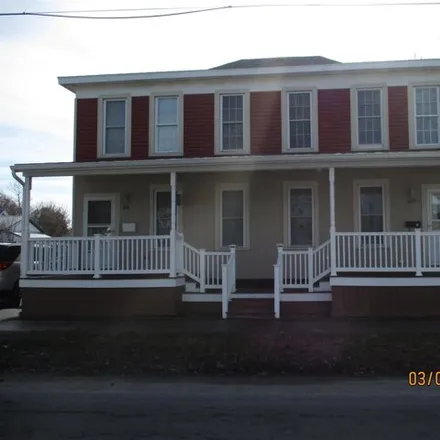 Buy this 5 bed house on 809 Lafayette Street in City of Ogdensburg, NY 13669