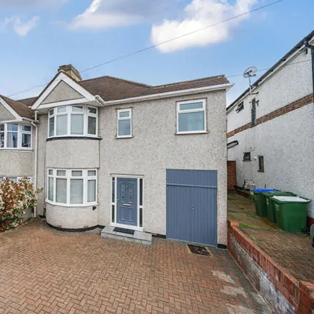 Buy this 4 bed duplex on Heathview Avenue in Wansunt, London