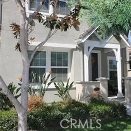 Rent this 4 bed townhouse on 3391 Shadetree Way in Camarillo, CA 93012