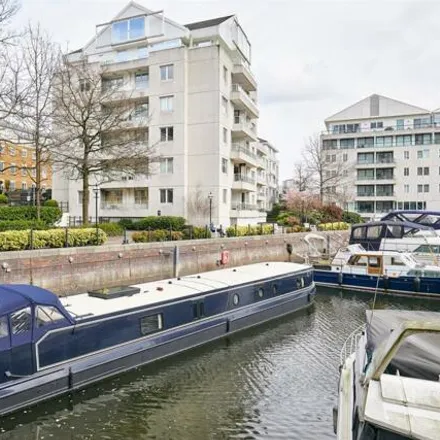 Buy this 2 bed house on Chelsea Harbour in Thames Avenue, London