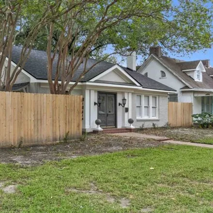 Image 2 - 101 Duperior Street, Beaumont, TX 77702, USA - House for sale