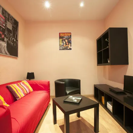 Rent this 3 bed apartment on Calle de la Cava Alta in 9, 28005 Madrid