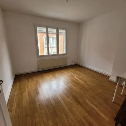 Rent this 2 bed apartment on 1 Rue Burianne in 59300 Valenciennes, France