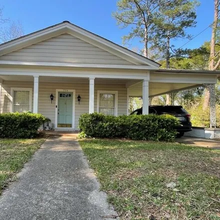 Buy this 3 bed house on 766 West Chippewa Street in Brookhaven, MS 39601
