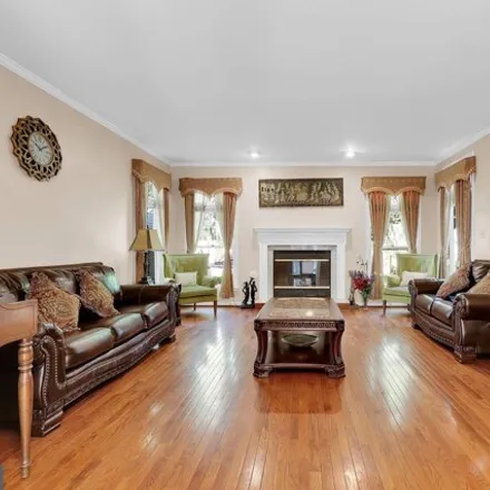Image 9 - Chabad of Upper Montgomery County, Darnestown Road, North Potomac, MD 20878, USA - House for sale