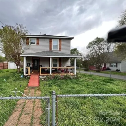Buy this 3 bed house on 203 Wood Street in Hutchinson, Mount Holly