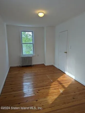 Image 6 - 15 Fletcher St, New York, 10305 - Apartment for rent